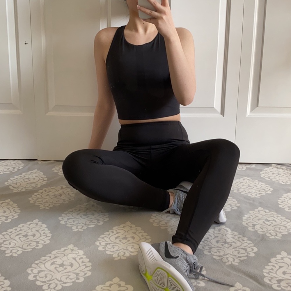 VIBRANT - Black Workout 2 Piece Set Sports Bra & Leggings